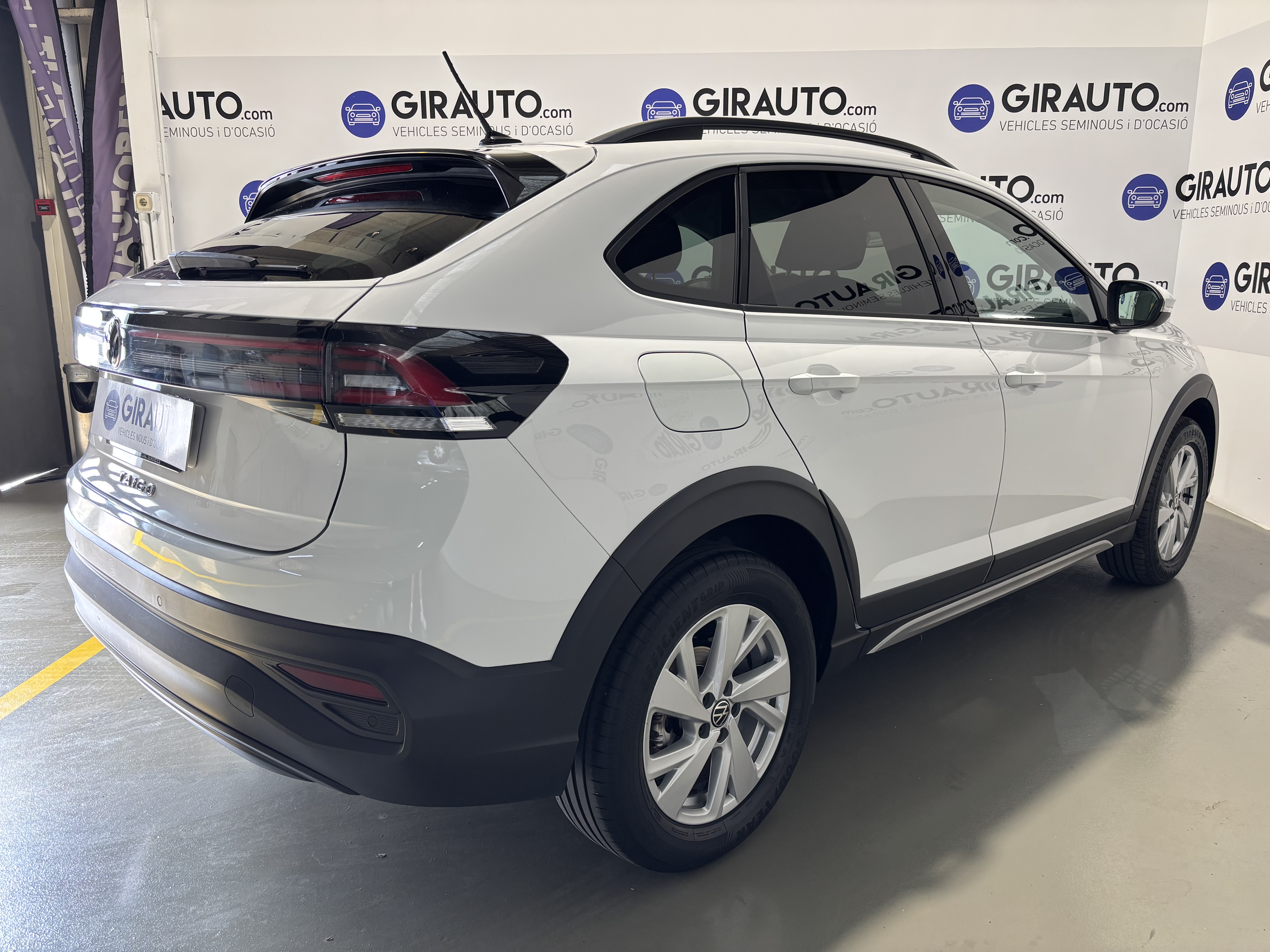 Imatge del vehicle 4