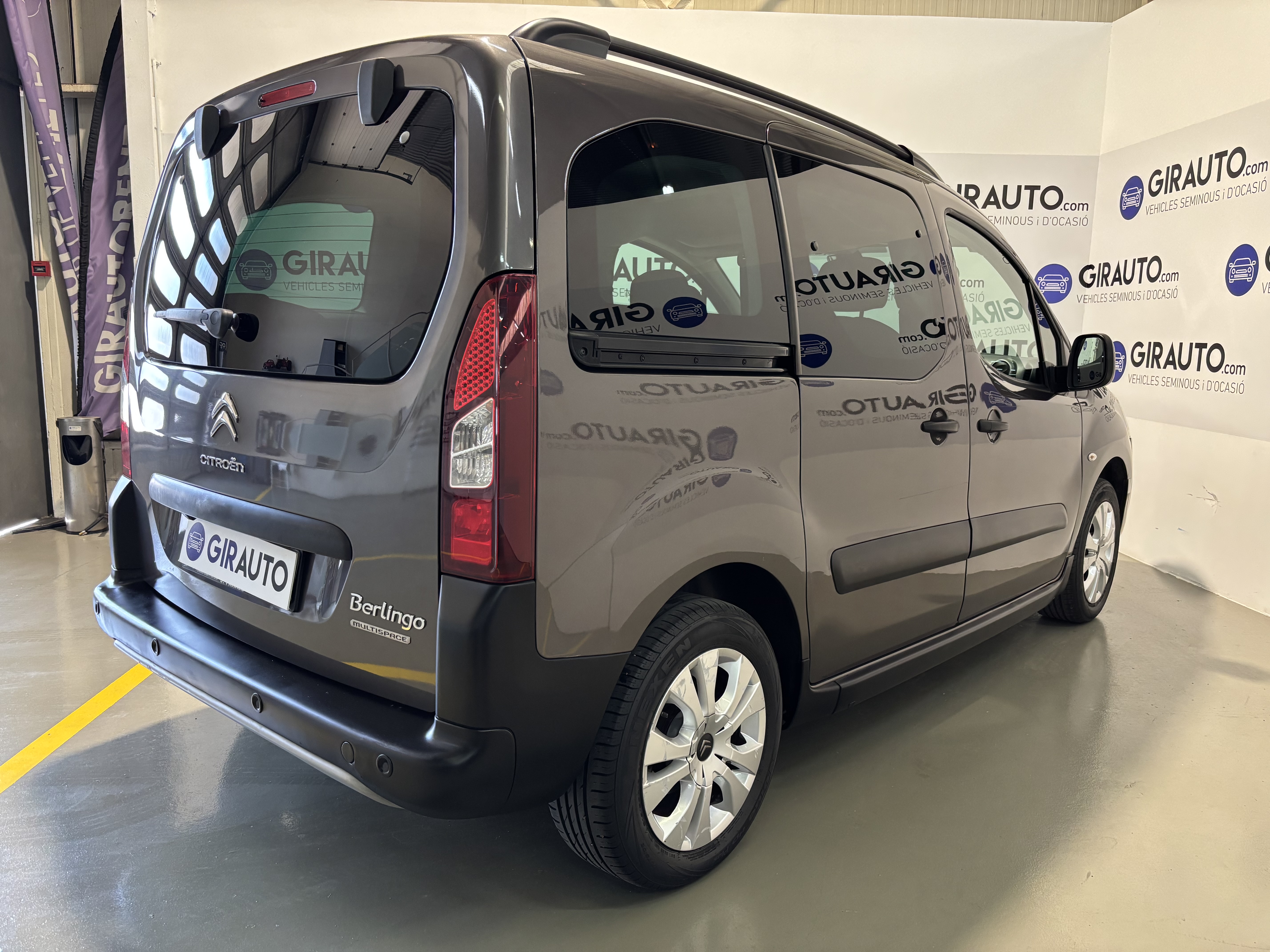 Imatge del vehicle 4