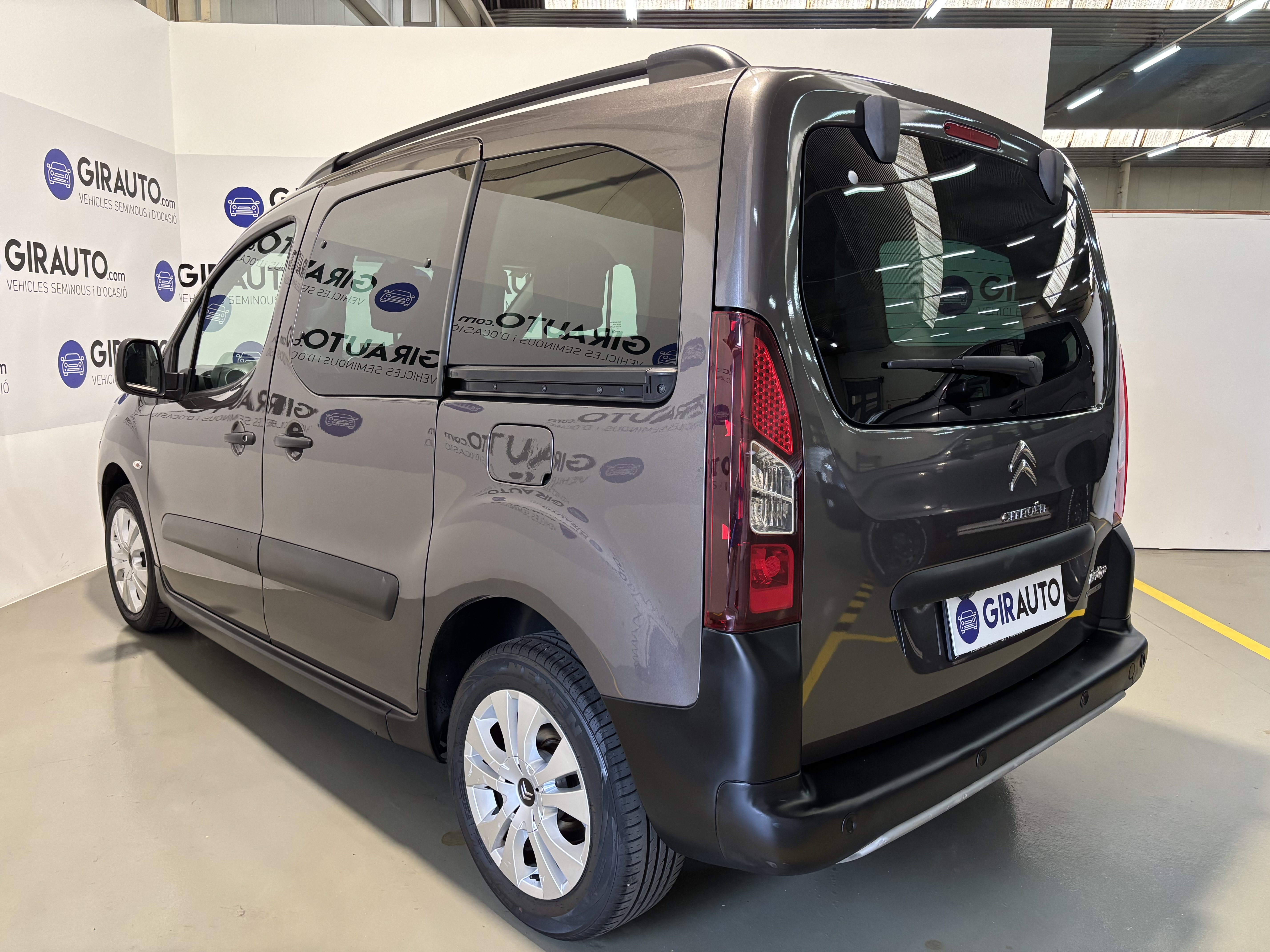 Imatge del vehicle 6