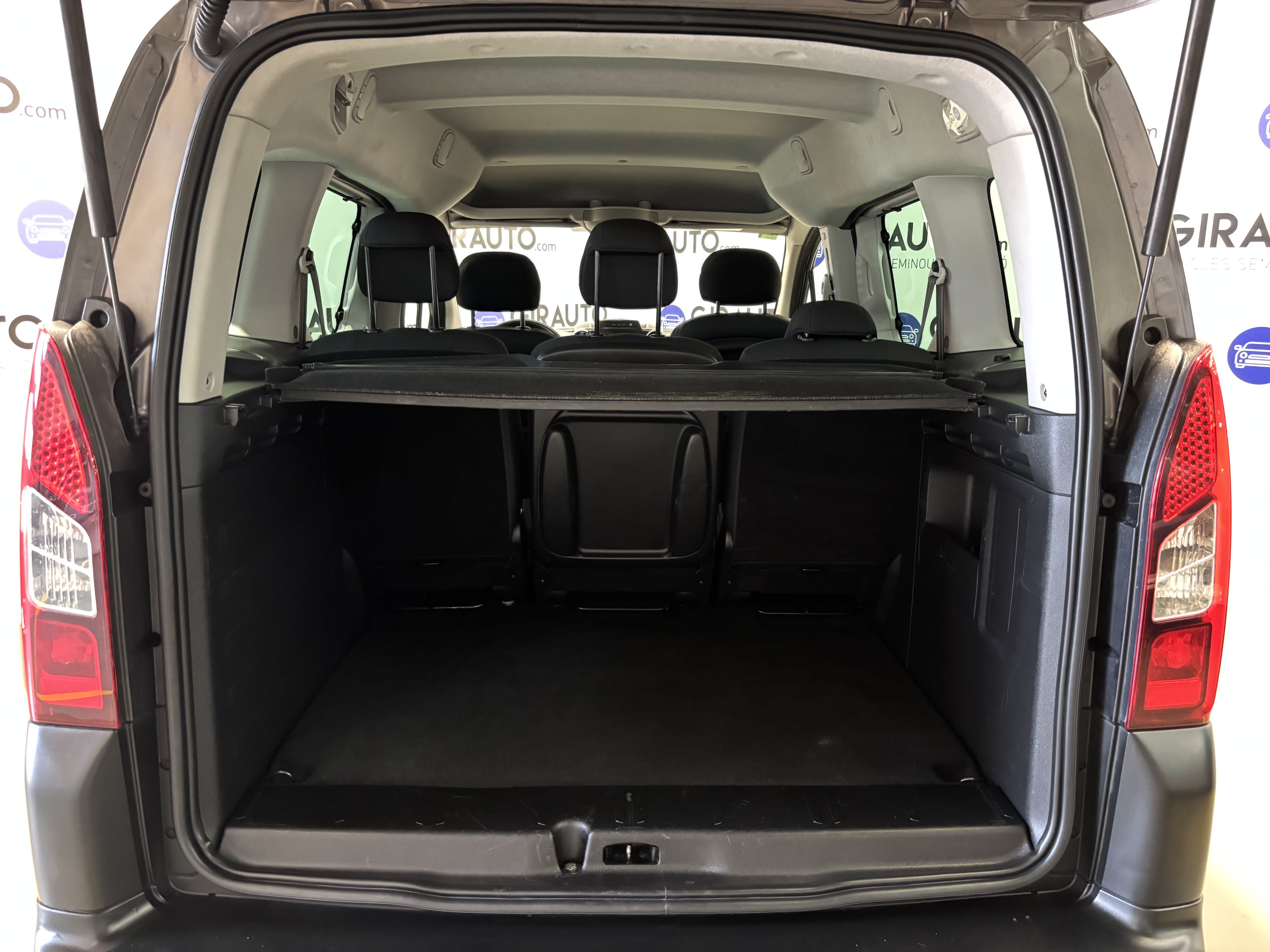 Imatge del vehicle 7