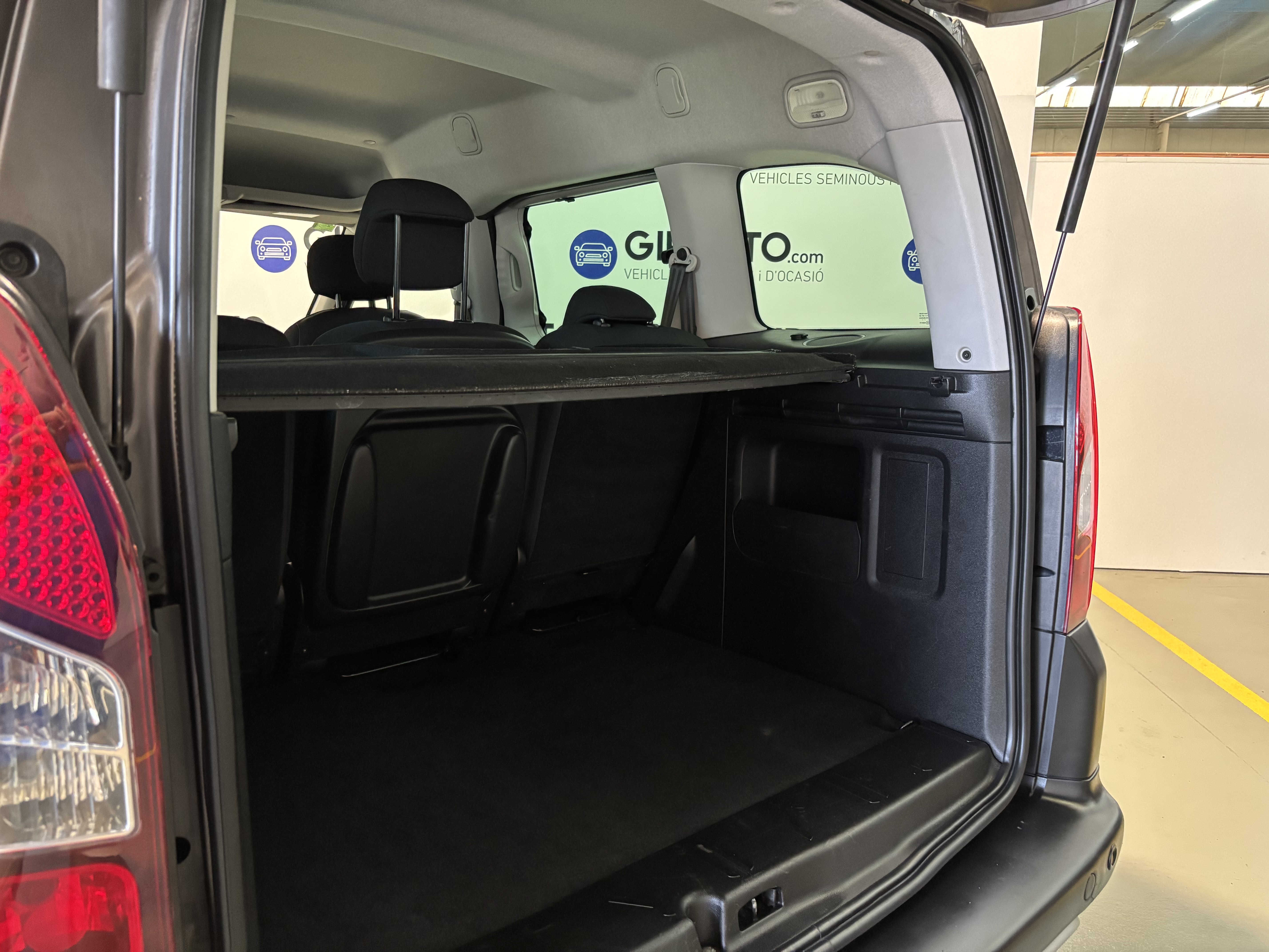 Imatge del vehicle 8