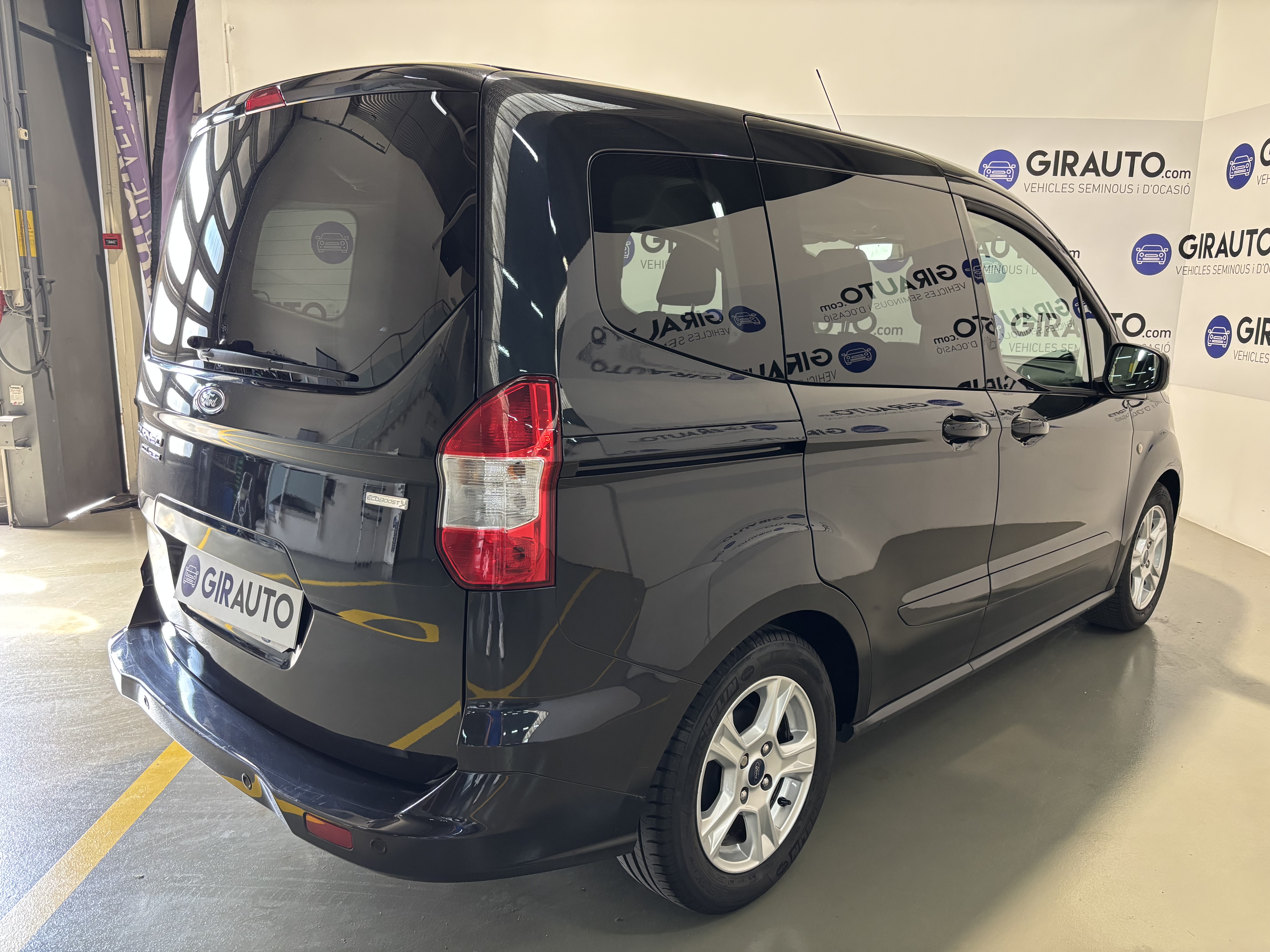 Imatge del vehicle 4