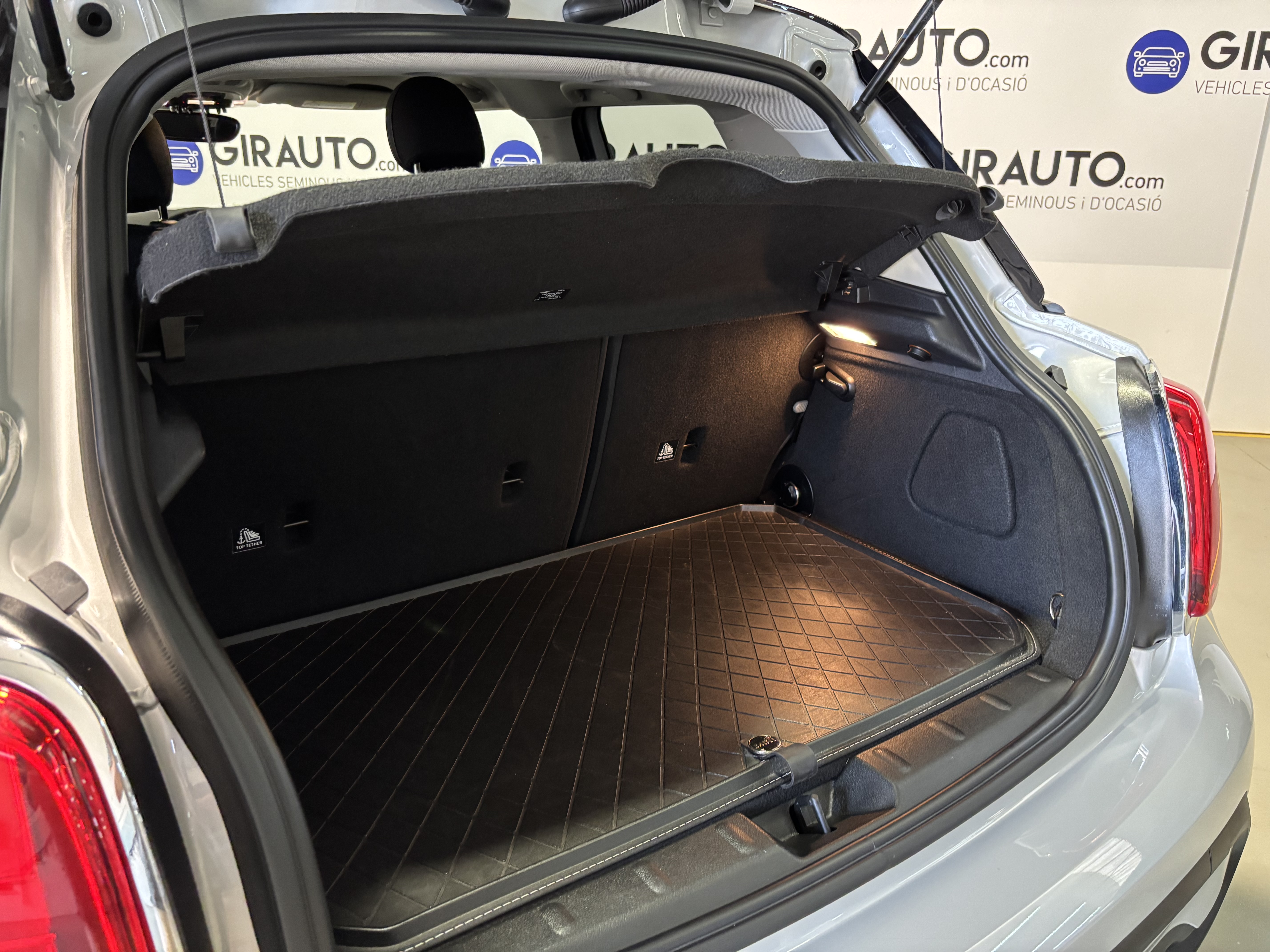 Imatge del vehicle 8
