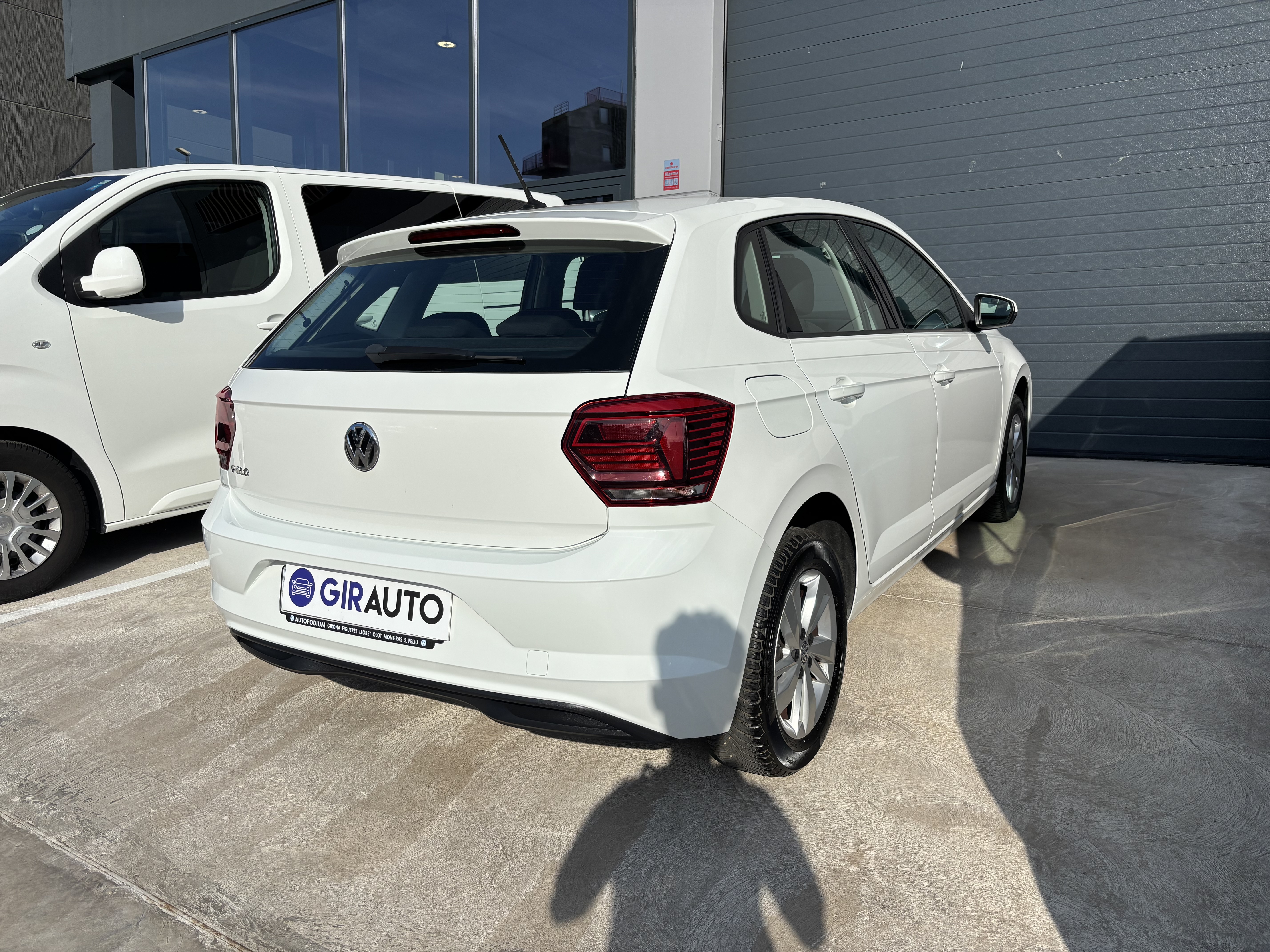 Imatge del vehicle 4