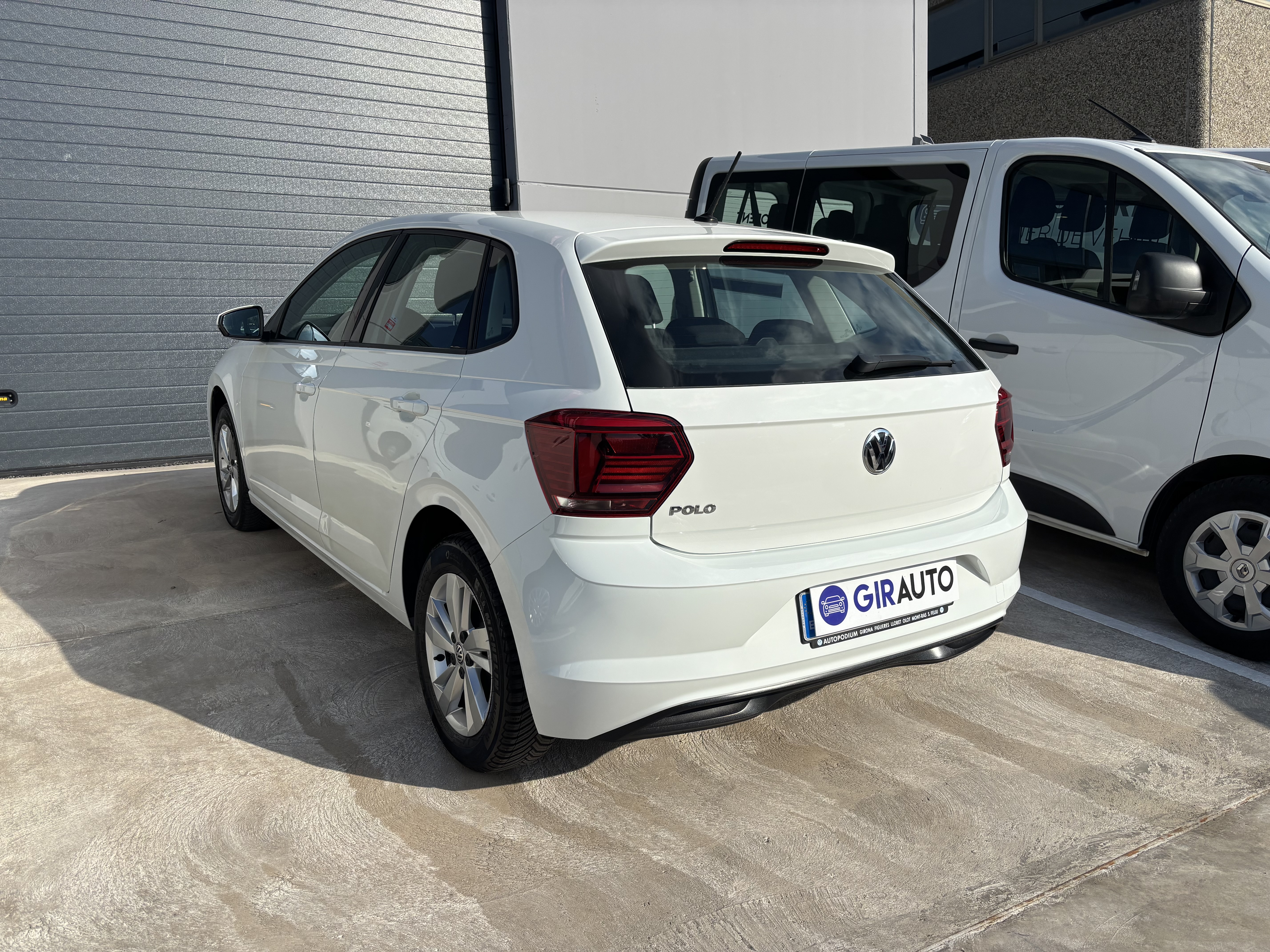 Imatge del vehicle 6