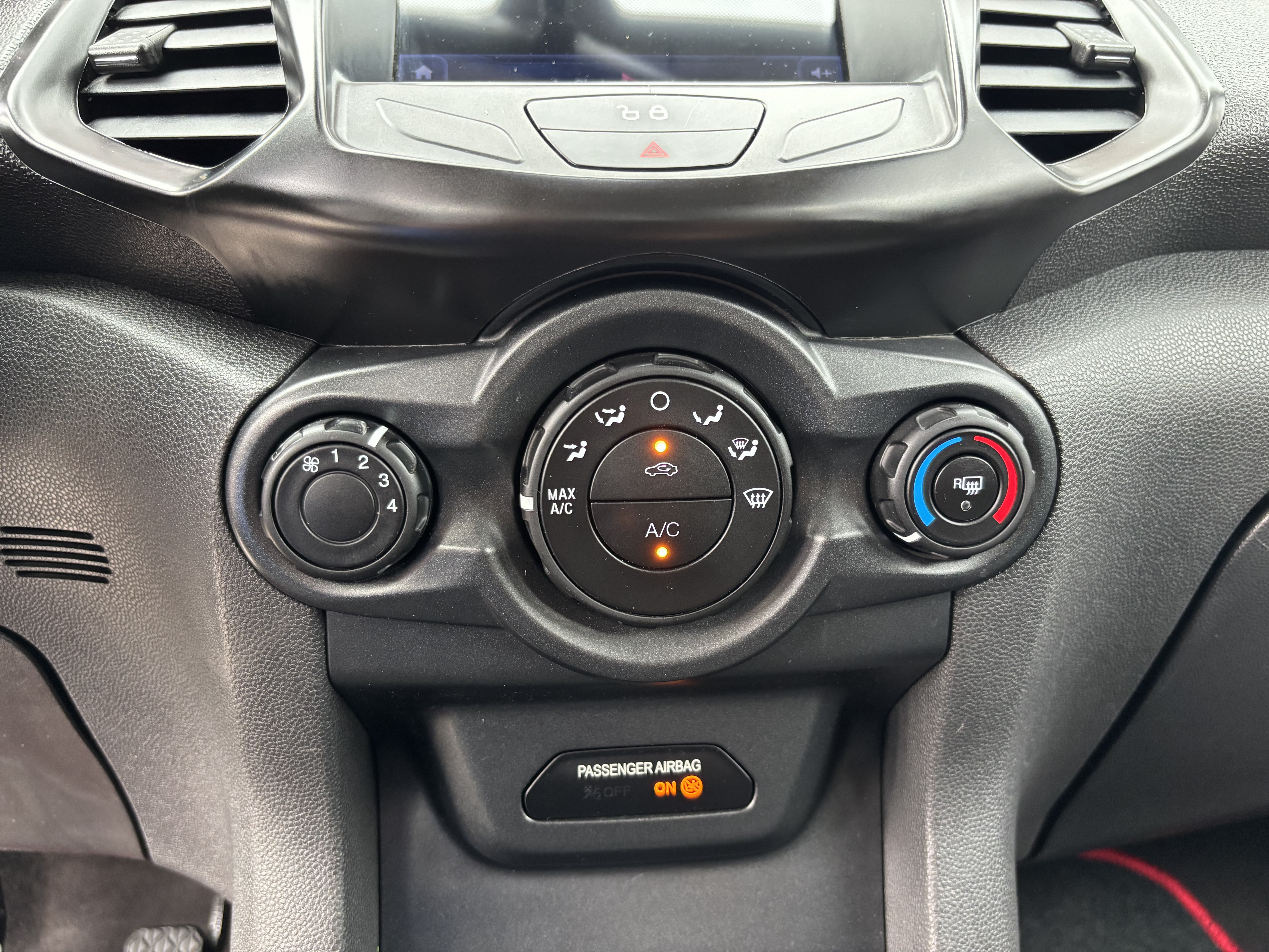 Imatge del vehicle 24
